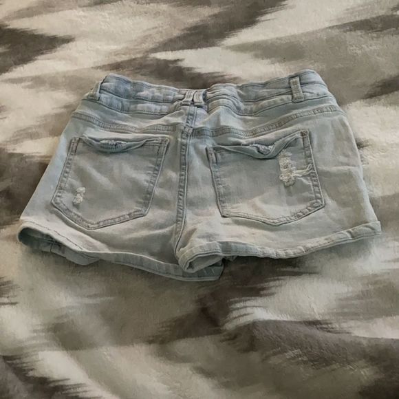 Blue spice $ size 7/8 denim shorts - Picture 2 of 3